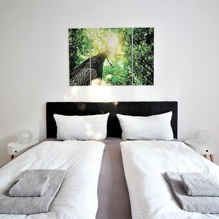 Light-Flooded City Apartment With Balcony And Garden ヴュルツブルク エクステリア 写真
