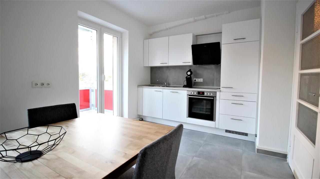 Light-Flooded City Apartment With Balcony And Garden ヴュルツブルク エクステリア 写真